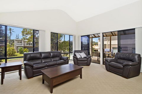 Amara 6 Wesley Avenue - Whitsundays Accommodation 1