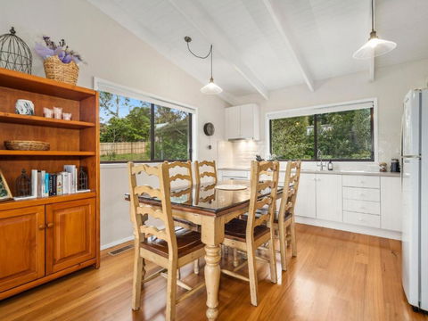 Amaroo Cottage - Whitsundays Accommodation 3