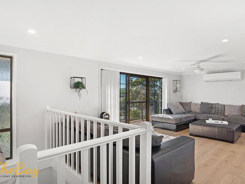 Amaroo Cres No 20 Fingal Bay Holiday Home - Whitsundays Accommodation 0