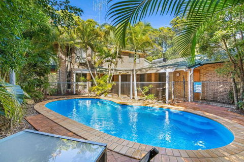 Amaroo Rainbow Shores - Whitsundays Accommodation 0