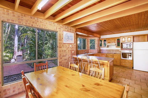 Amaroo Rainbow Shores - Whitsundays Accommodation 3