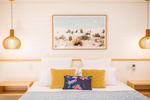 Amaroo Villa - Absolute Beachfront Port Douglas - Whitsundays Accommodation 4