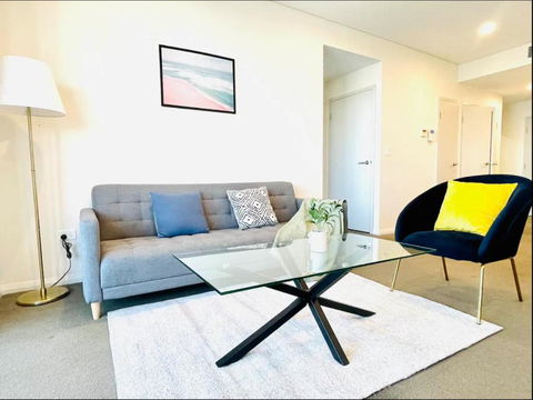 Amazing City View 2 Bedroom Condo 1 Min Station - Whitsundays Accommodation 4