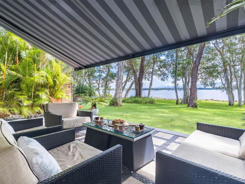 Ambience On The Waterfront 14 Danalene Parade - Whitsundays Accommodation 0