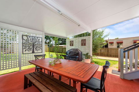 Ambiente Cottage - Pet And Family Friendly - Whitsundays Accommodation 4