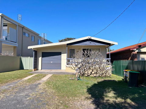 Amble Inn - Bring Your Own Linen - Whitsundays Accommodation 0
