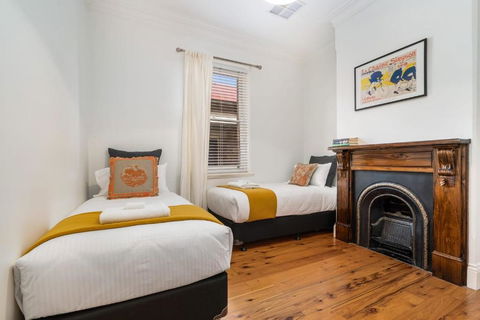 Ambrose On Byng - Central Location - Whitsundays Accommodation 4