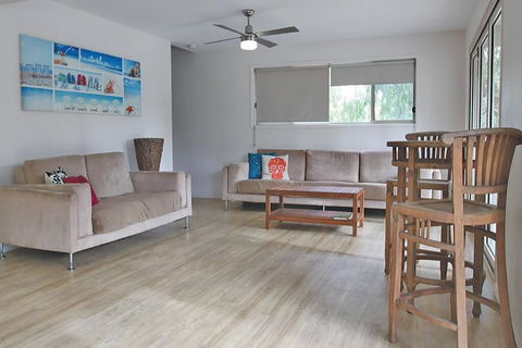 AMITY BEACHHOUSE - Whitsundays Accommodation 3