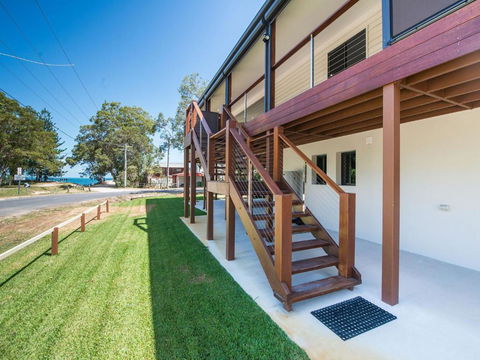 AMITY ESCAPE - Whitsundays Accommodation 0