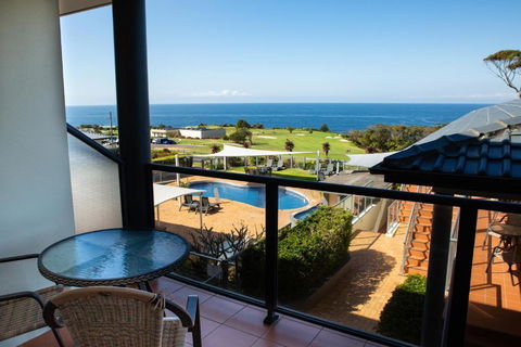 Amooran Oceanside Apartments And Motel - Whitsundays Accommodation 3
