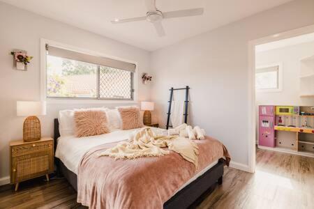 An Idyllic Boho Style Retreat High-end Kitchenware - Whitsundays Accommodation 2