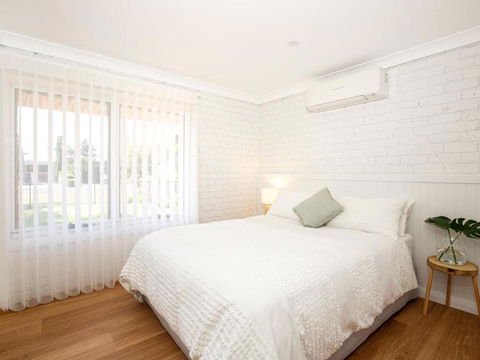 Anacapri - Pet Friendly - Opposite Beach - Fireplace - Whitsundays Accommodation 4