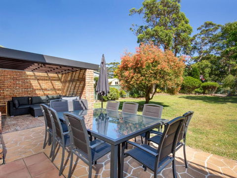 Anacapri - Pet Friendly - Opposite Beach - Fireplace - Whitsundays Accommodation 0