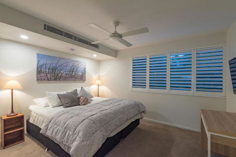 Anchorage - Riverfront Luxury On Gympie Terrace - Whitsundays Accommodation 4