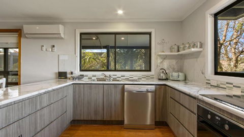 Anchored On Capes Upstairs - Whitsundays Accommodation 4