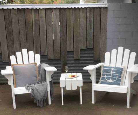 Anchors Away At Innes Park Opp Park & Beach Dogs Welcome Inside - Whitsundays Accommodation 1