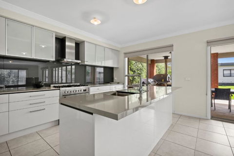 Anderson Coastal Getaway - Whitsundays Accommodation 2