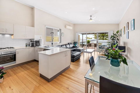 Angourie Blue 5 - Ocean Views - Whitsundays Accommodation 0
