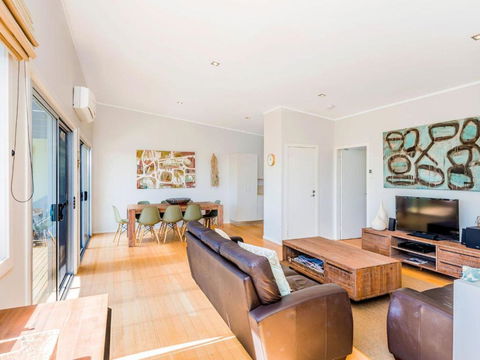 Angourie Blue 7 - Whitsundays Accommodation 0