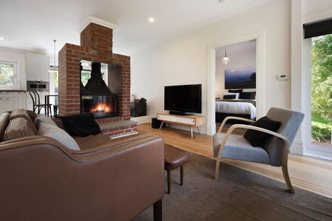 Annecy House - Whitsundays Accommodation 3
