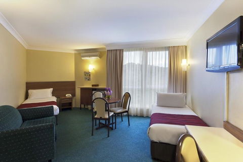 Alpine Motor Inn - Whitsundays Accommodation 1
