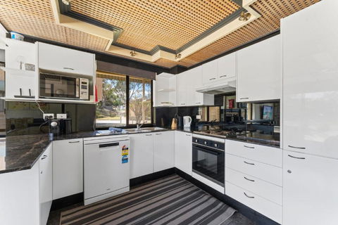 Alpine Mountain View 39 - 3BR L Swimming Pool L Air-Con L WiFi - Whitsundays Accommodation 2