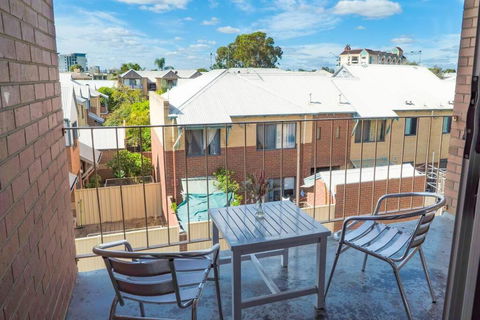 Apartment 11 Burswood - Whitsundays Accommodation 4
