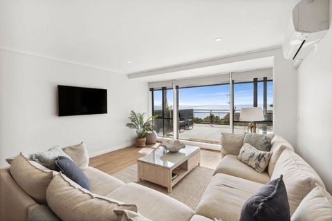 Apartment 12 Pacific Apartments - Whitsundays Accommodation 1