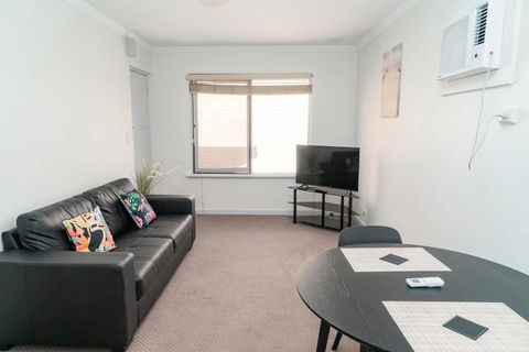 Apartment 25 Burswood - Whitsundays Accommodation 3