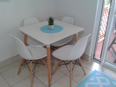 Apartment In Dolphin Heads - Whitsundays Accommodation 1