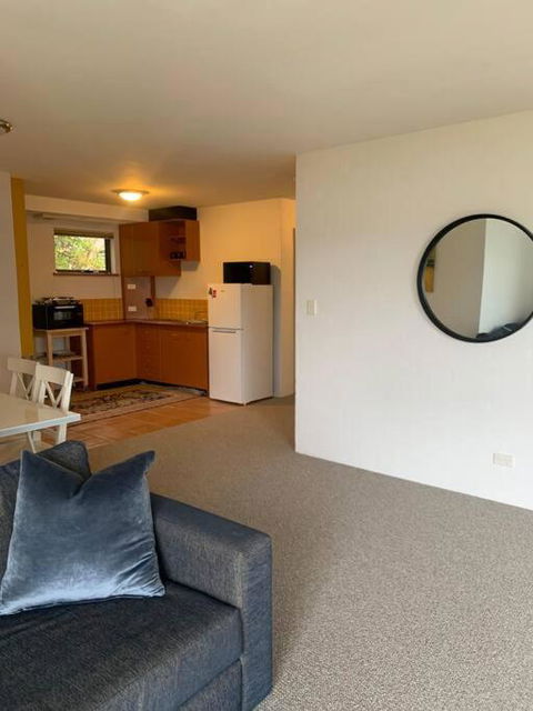 Apartment Minutes To Lake - Whitsundays Accommodation 4