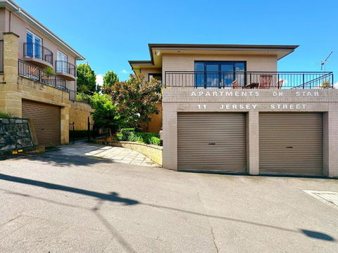 Apartment On Star Unit 1 - Whitsundays Accommodation 0