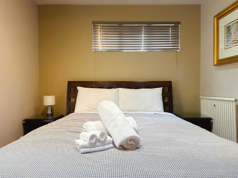 Apartment On Star Unit 1 - Whitsundays Accommodation 4