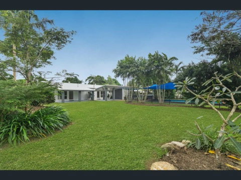 Apartments At Mission Beach - Whitsundays Accommodation 1