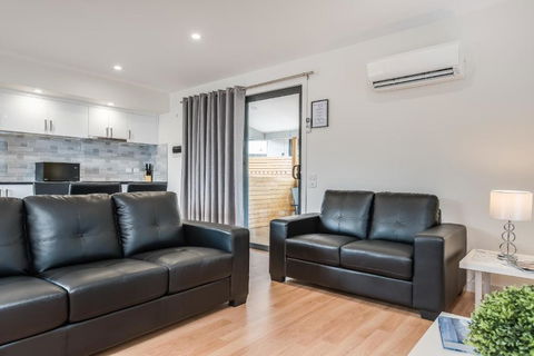Apartments On Fraser Bicheno - Whitsundays Accommodation 4