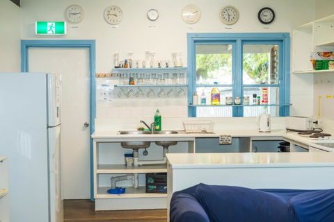 Apollo Bay Backpackers - Whitsundays Accommodation 2