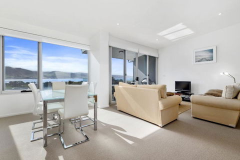 Apollo Blue 11 - Whitsundays Accommodation 1