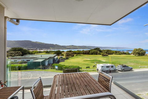Apollo Blue 14 - Whitsundays Accommodation 1