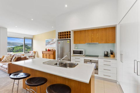 Apollo Blue 14 - Whitsundays Accommodation 3