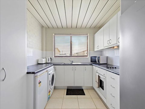 Apollo Unit 28 Ground Floor - Whitsundays Accommodation 4