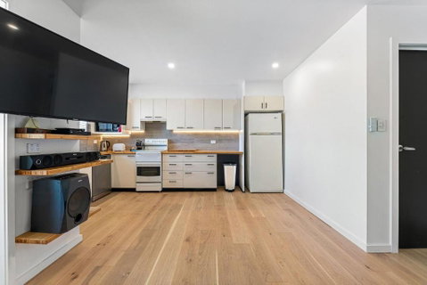 Apollo Unit 4 - Ground Floor - Block A - Whitsundays Accommodation 3
