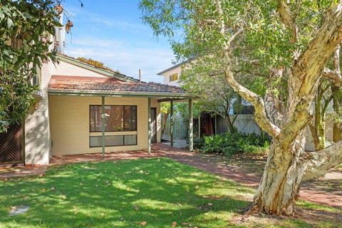 Applecross Village Gem 2BR - Whitsundays Accommodation 0
