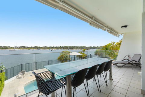 Aqua Linea 3 Noosa Parade 82 - Whitsundays Accommodation 1