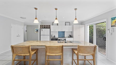Aqua Links 70 The Drive Yamba - Whitsundays Accommodation 0