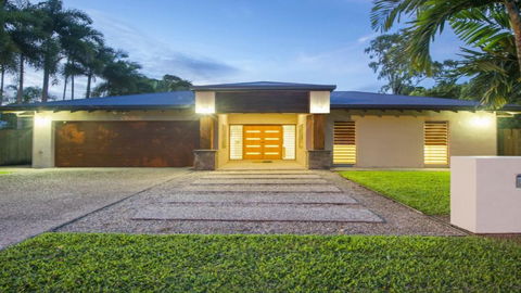 Aqua - Pecten Port Douglas - Whitsundays Accommodation 0