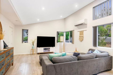 Aqua21 @ Cape Villas Dunsborough - Whitsundays Accommodation 0