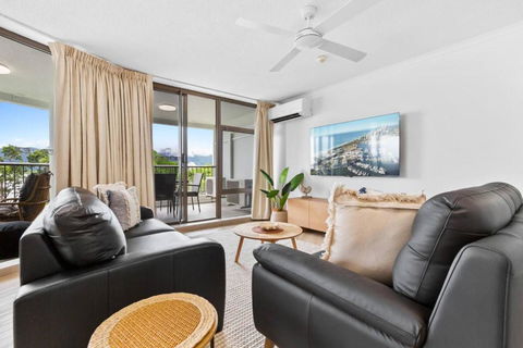 Aquarius Esplanade Retreat - Whitsundays Accommodation 4
