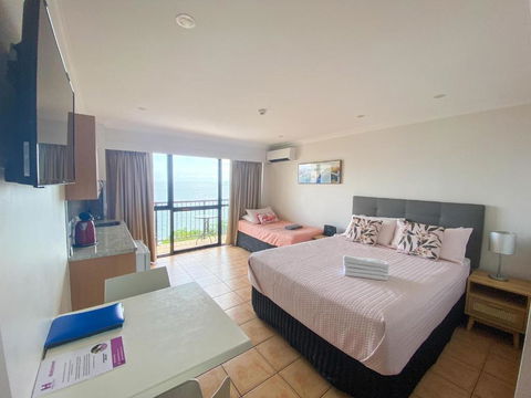 Aquarius 703 - Whitsundays Accommodation 4