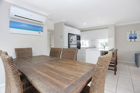 Aquarius Townhouse - Whitsundays Accommodation 3