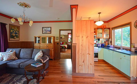 Araluen Park Cottages - Whitsundays Accommodation 4